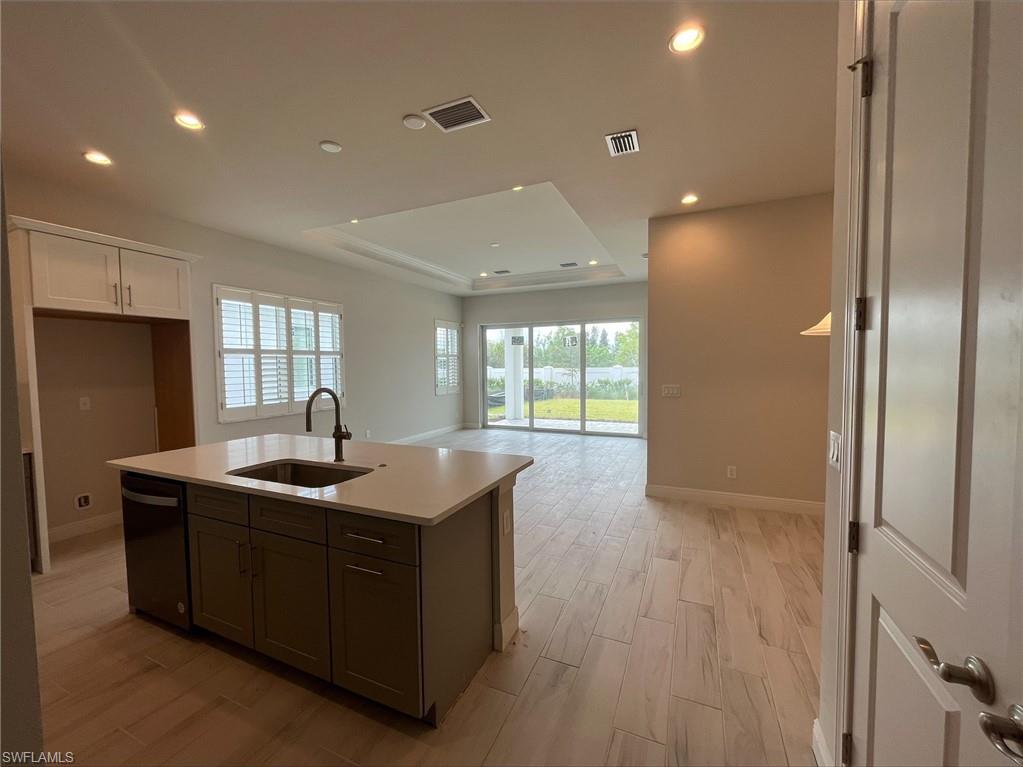 9228 Cayman DR