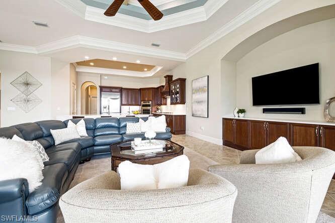 6622 Costa CIR
