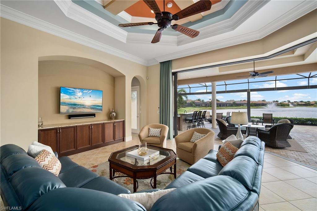 6622 Costa CIR