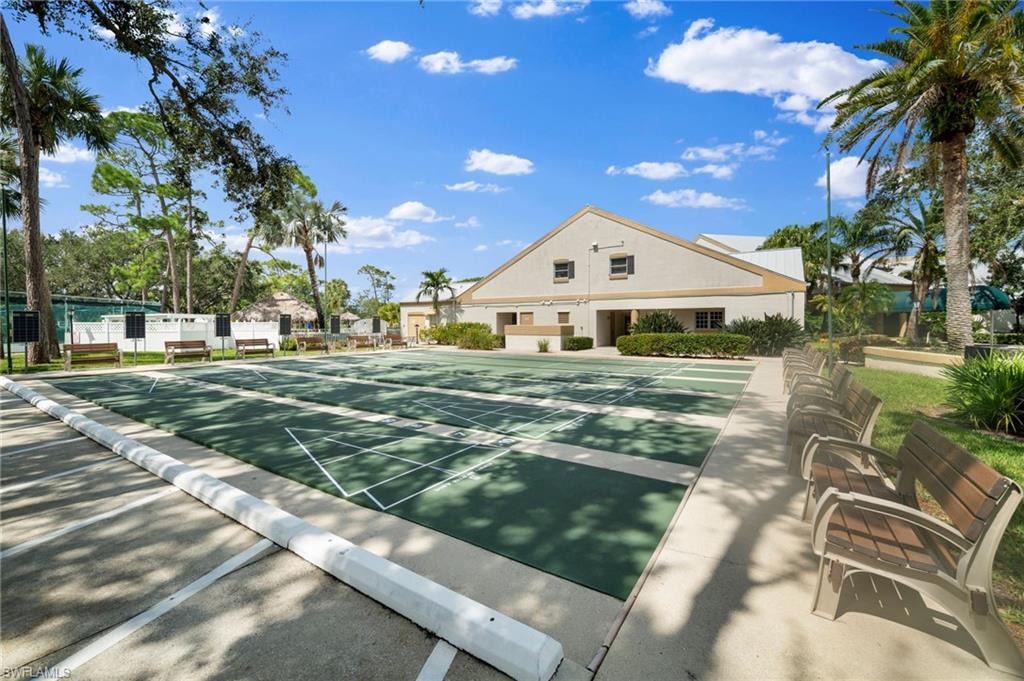 10401 Circle Pine RD