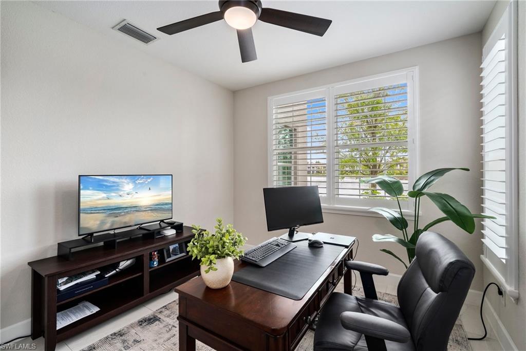 8008 Signature Club CIR # 102 Unit: 1-102