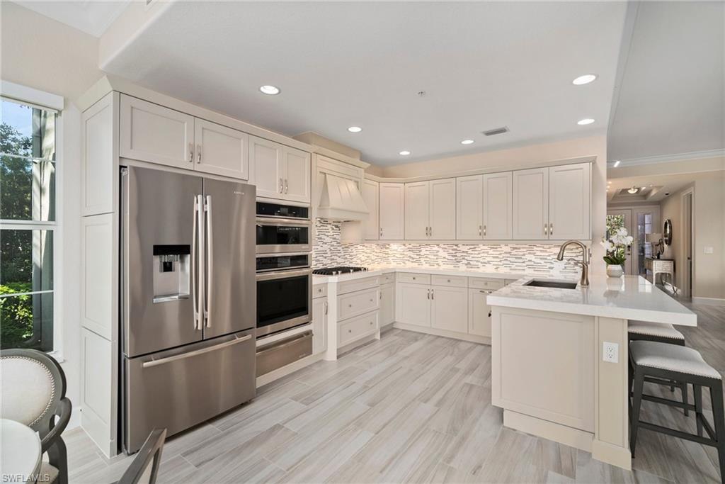 8047 Signature Club CIR # 102