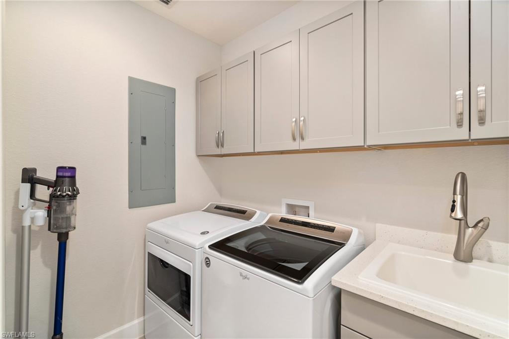 8047 Signature Club CIR # 102