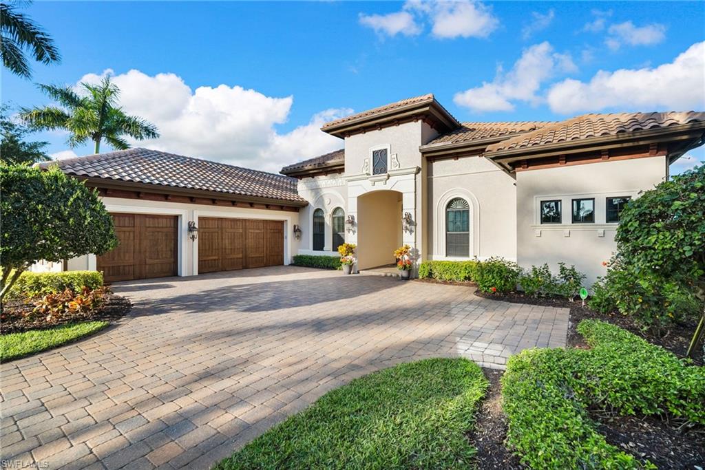 6494 Carema LN