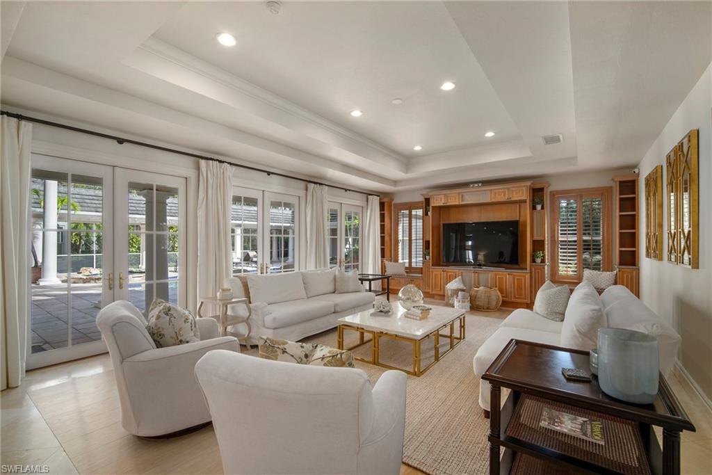 4441 Club Estates DR