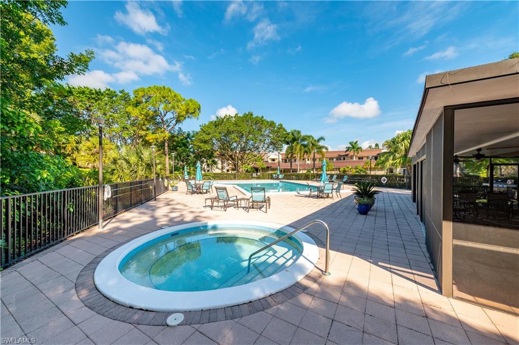 415 Augusta BLVD # 310