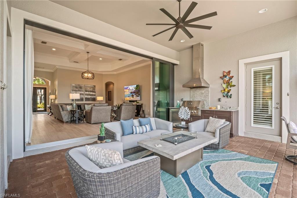 6420 Costa CIR