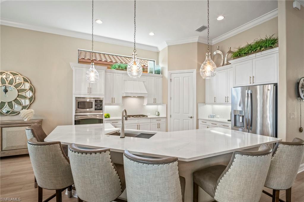 6420 Costa CIR