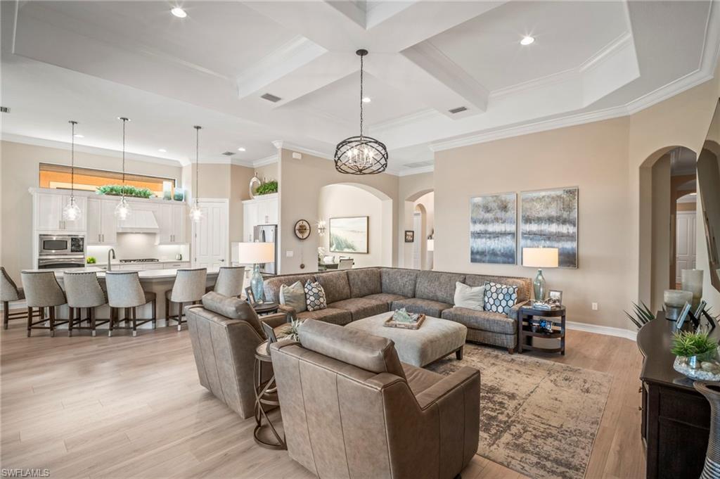 6420 Costa CIR