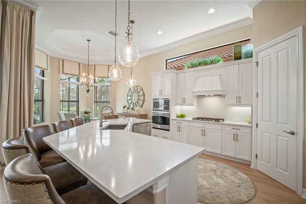 6420 Costa CIR