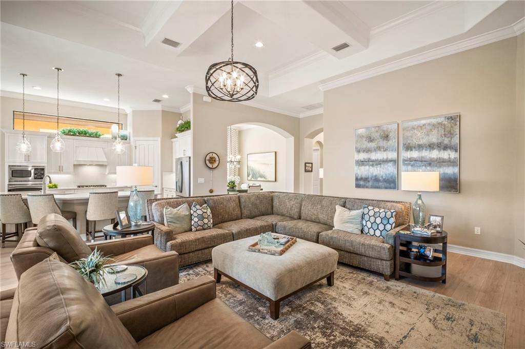 6420 Costa CIR