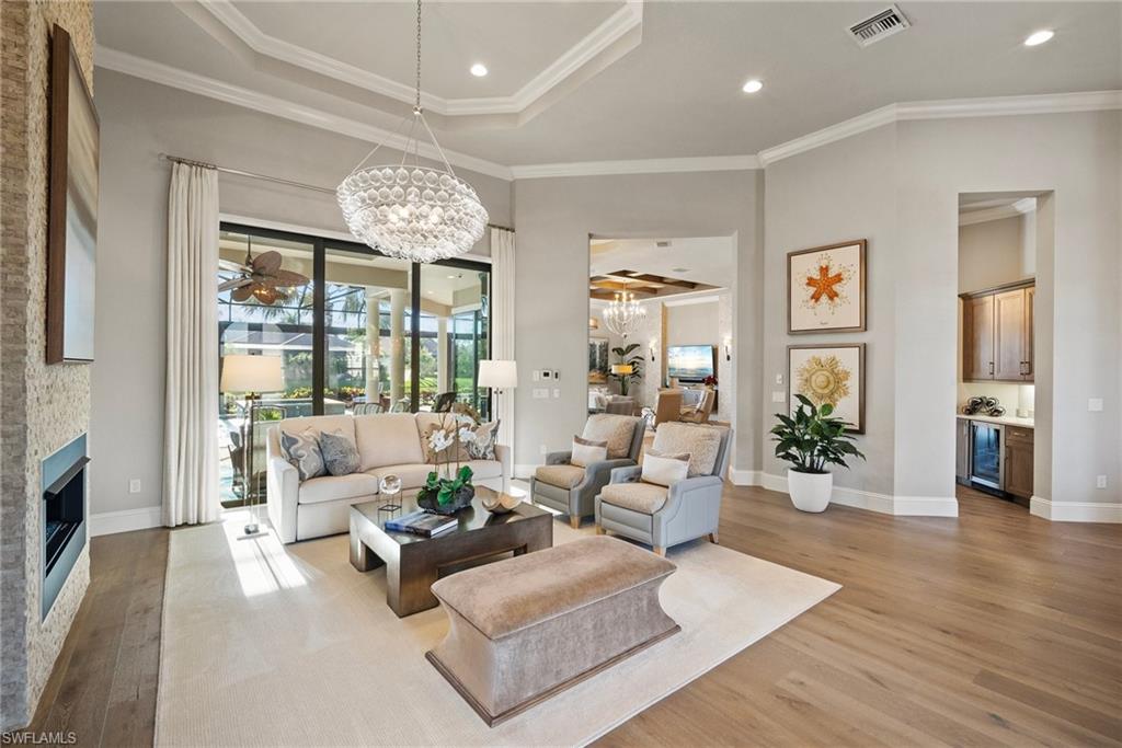 6604 Barbera LN