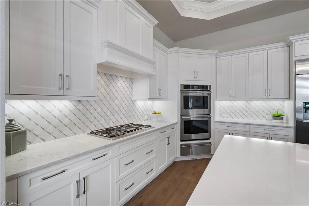 6604 Barbera LN