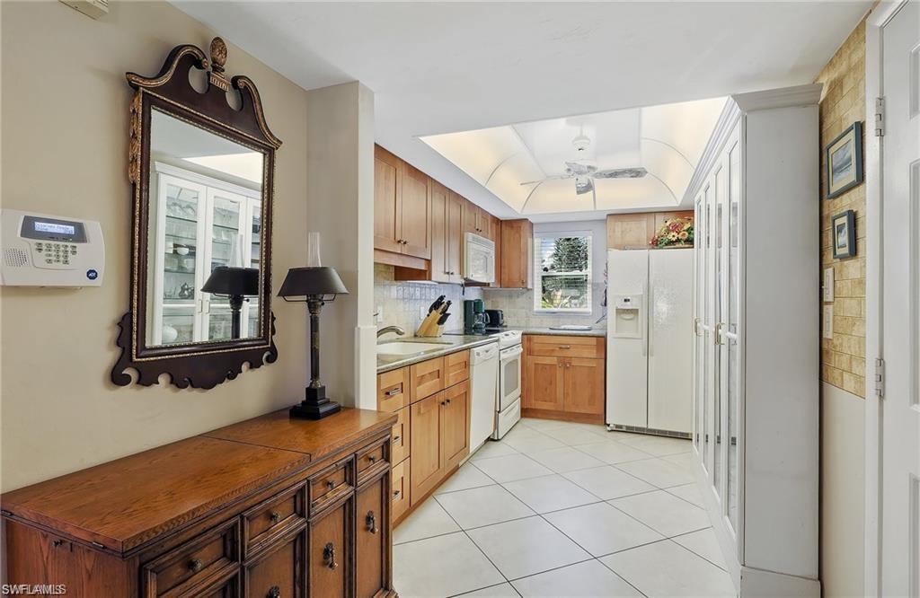 27249 Pullen AVE # 4