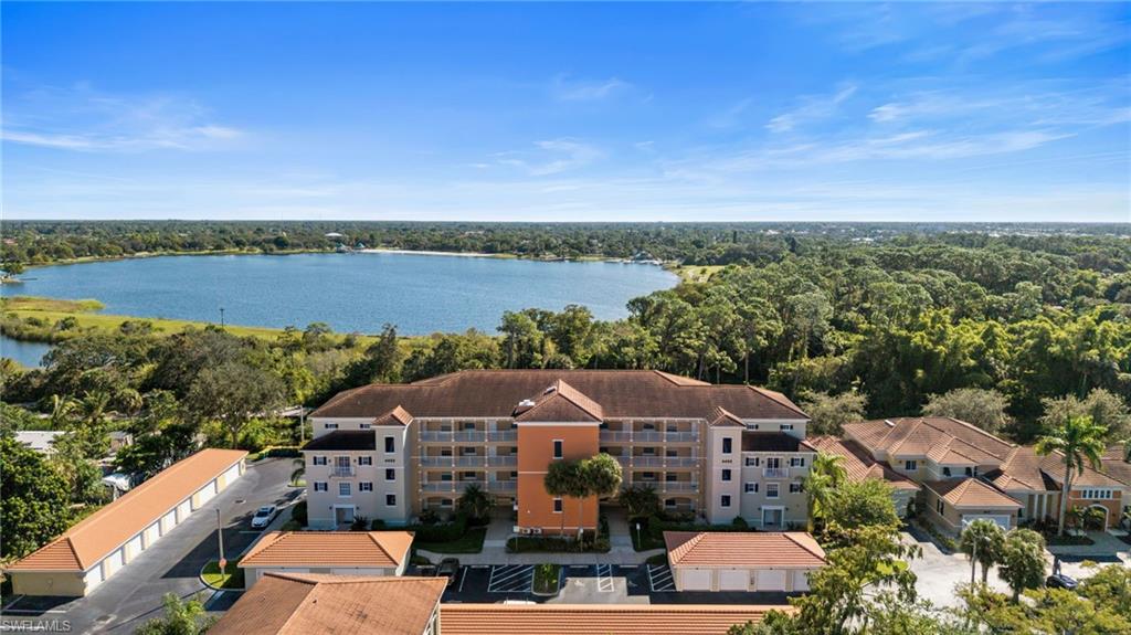 4455 Botanical Place CIR # 5, NAPLES Unit: 5