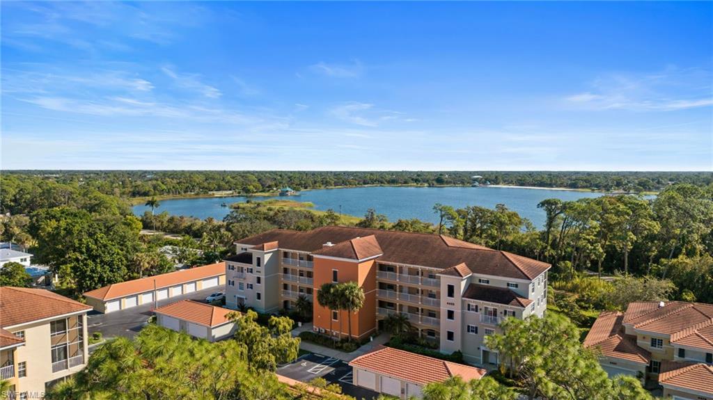 4455 Botanical Place CIR # 5, NAPLES Unit: 5