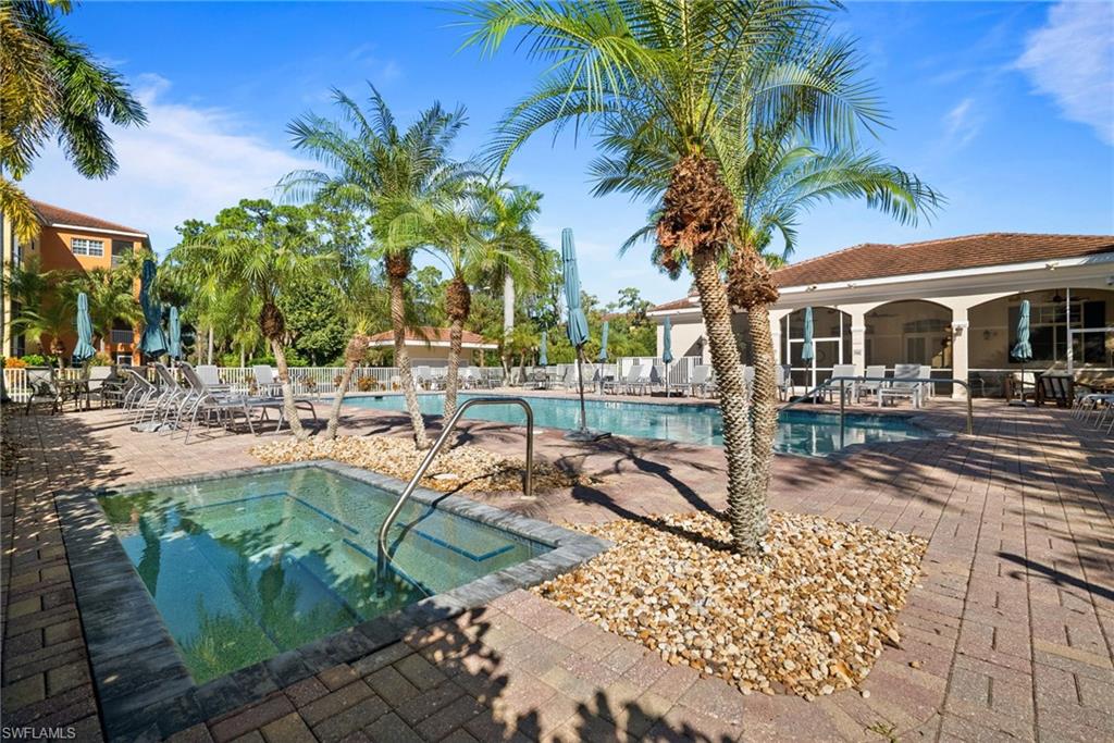 4455 Botanical Place CIR # 5, NAPLES Unit: 5