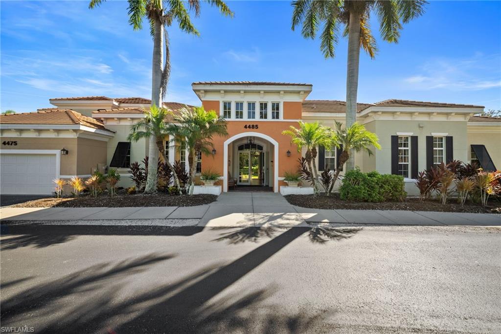 4455 Botanical Place CIR # 5, NAPLES Unit: 5