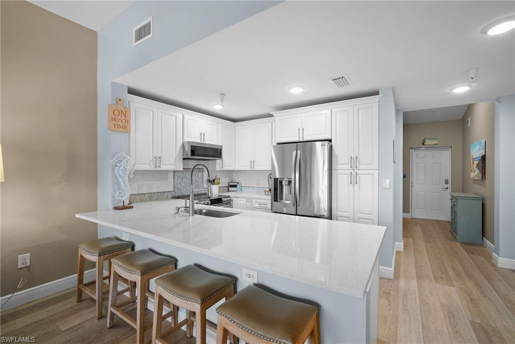 4455 Botanical Place CIR # 5, NAPLES Unit: 5