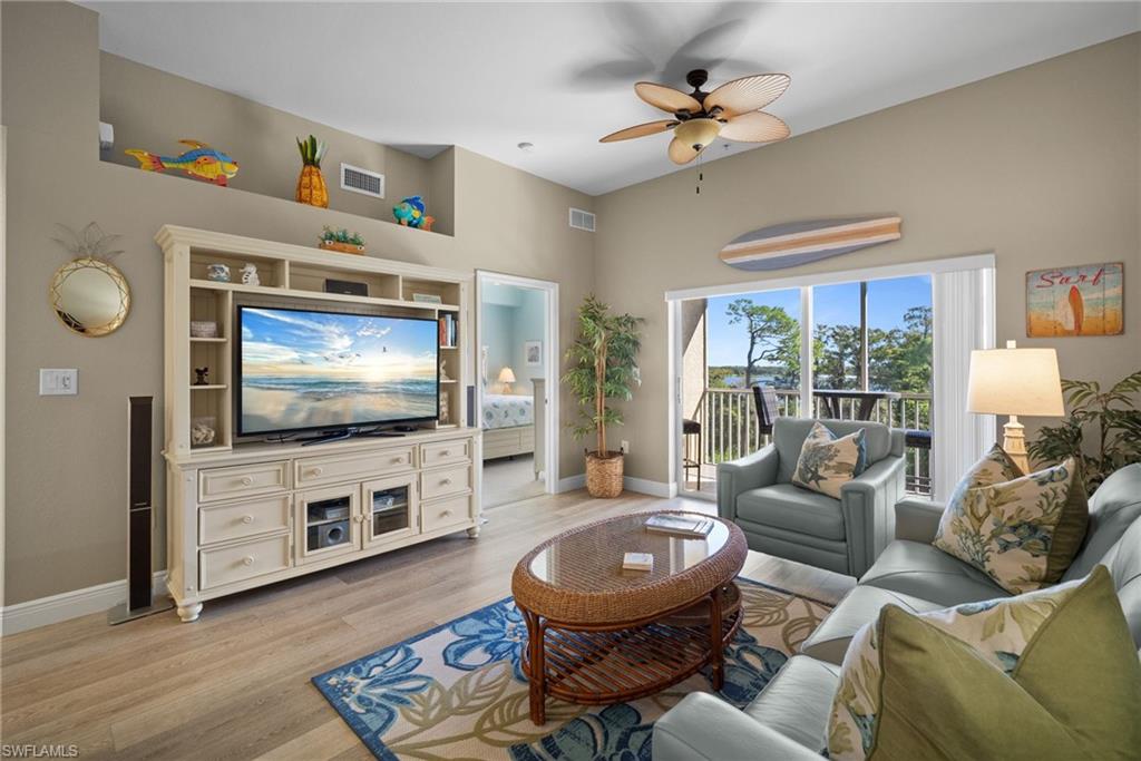 4455 Botanical Place CIR # 5, NAPLES Unit: 5
