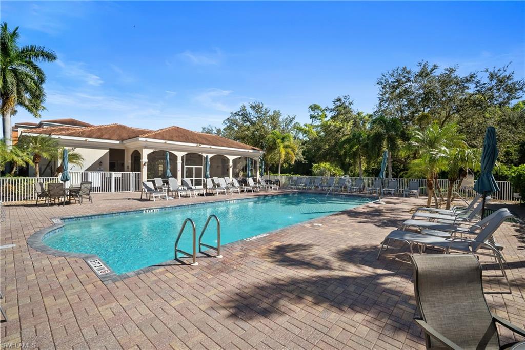 4455 Botanical Place CIR # 5, NAPLES Unit: 5