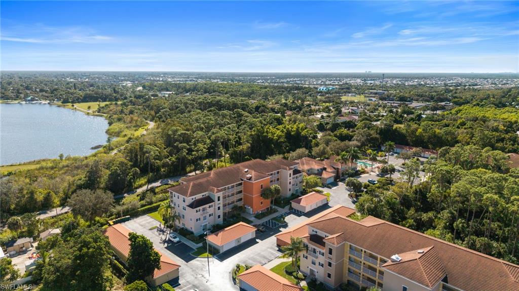 4455 Botanical Place CIR # 5, NAPLES Unit: 5