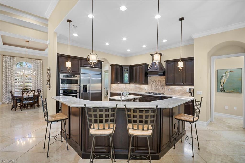 6482 Carema LN