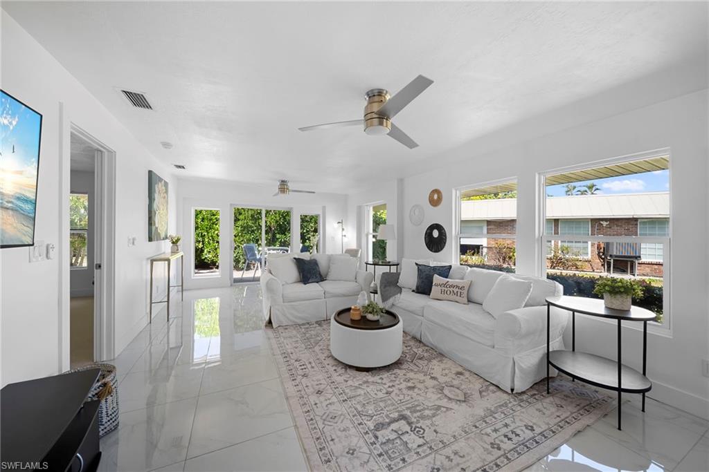 2858 Arbutus ST # F1