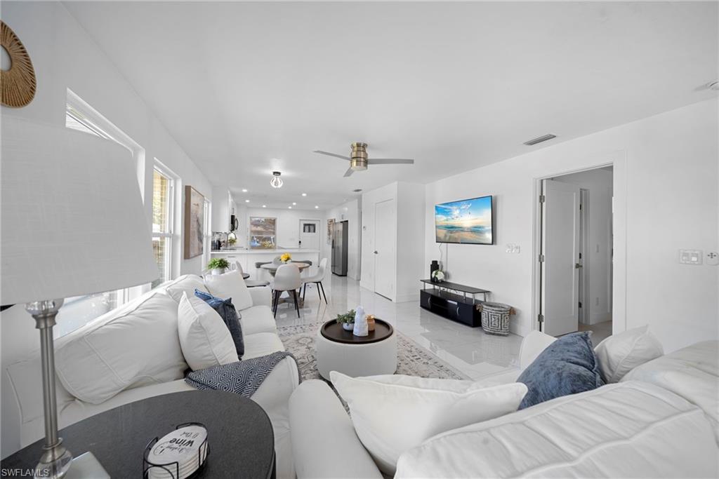 2858 Arbutus ST # F1