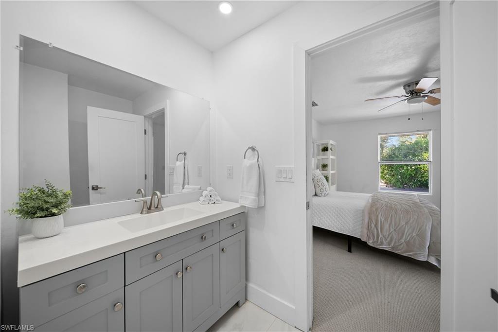 2858 Arbutus ST # F1