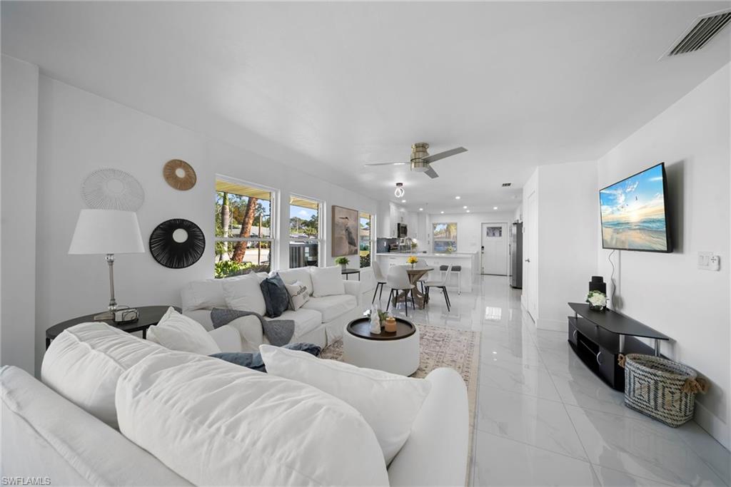 2858 Arbutus ST # F1