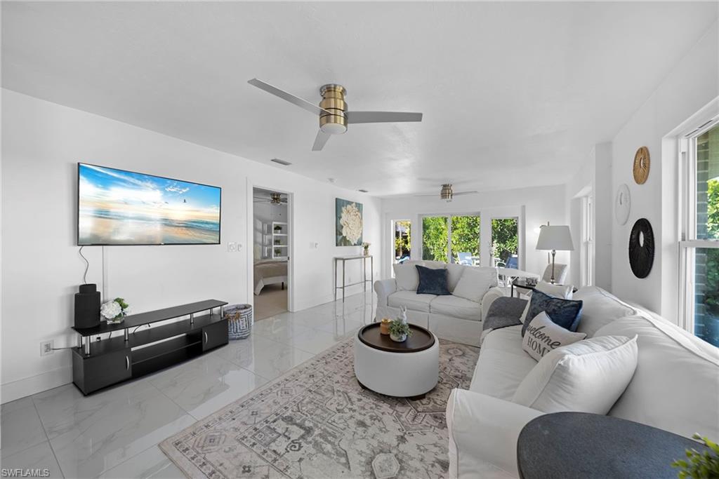 2858 Arbutus ST # F1