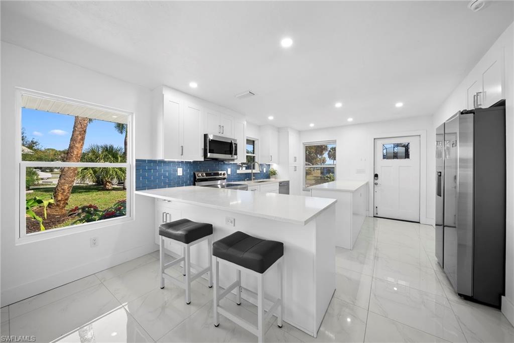 2858 Arbutus ST # F1