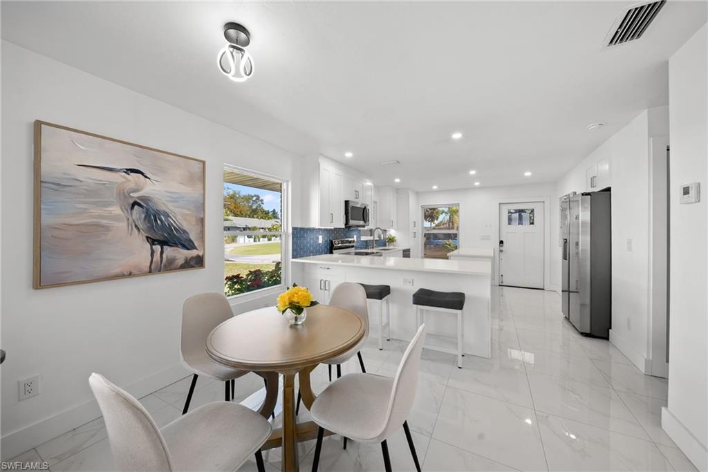 2858 Arbutus ST # F1