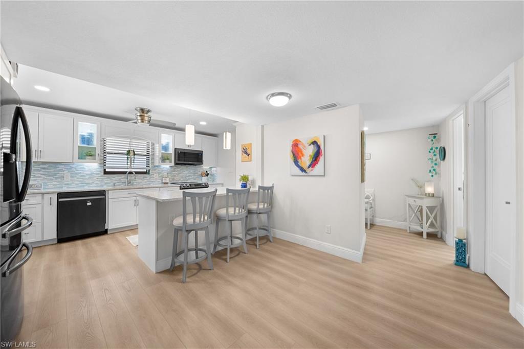 845 Collier CT 505