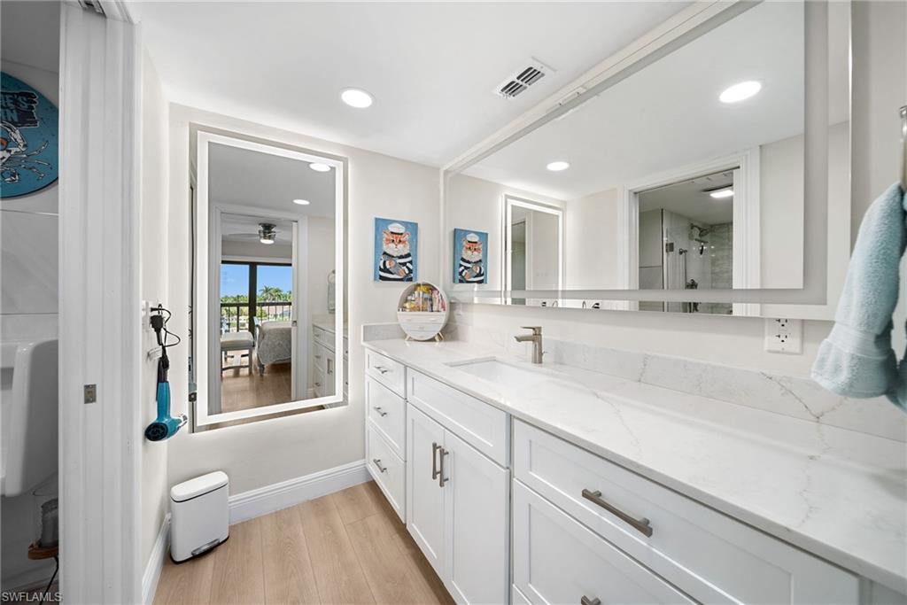845 Collier CT 505