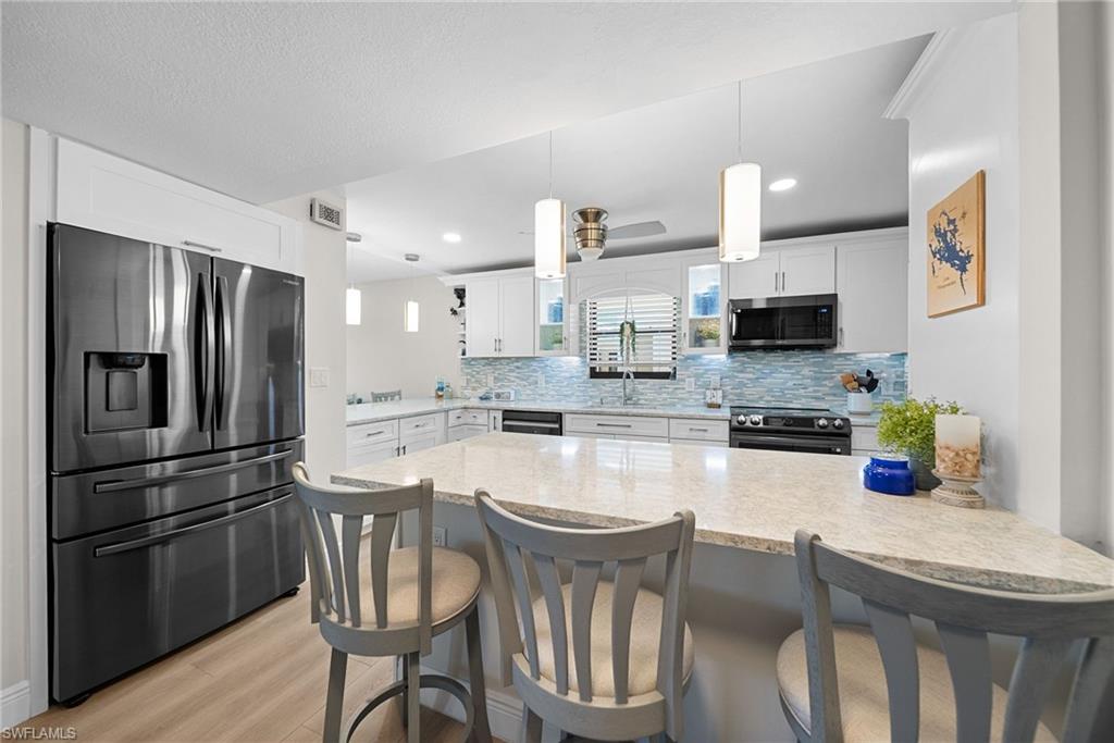 845 Collier CT 505