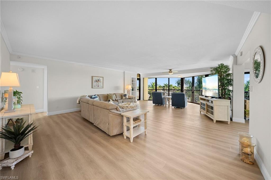 845 Collier CT 505