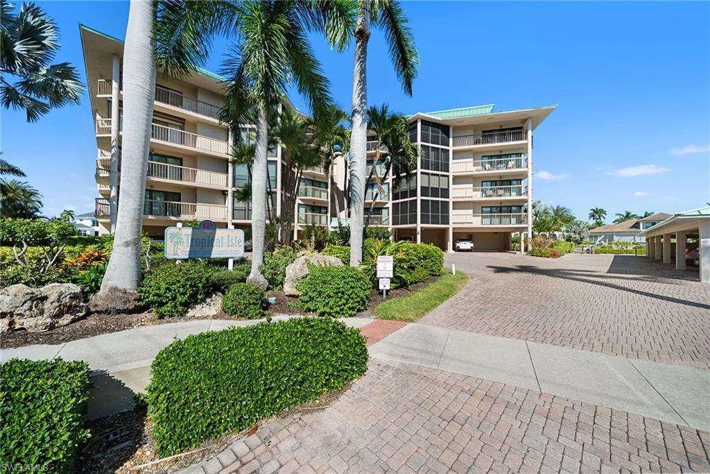 845 Collier CT 505