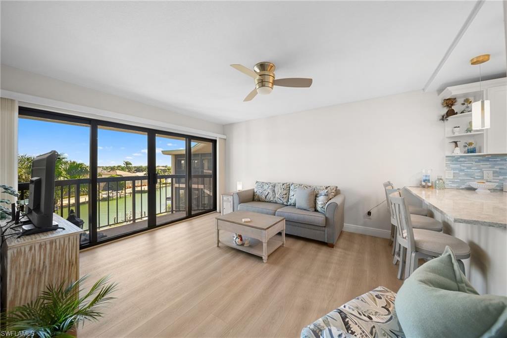 845 Collier CT 505