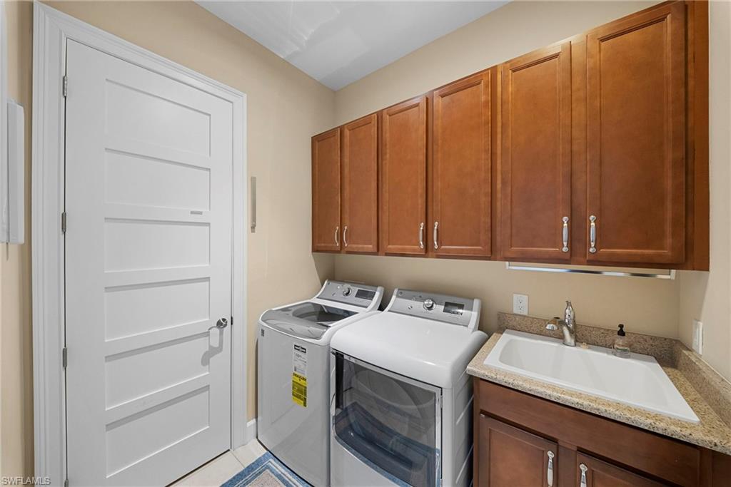 6553 Dominica DR 202