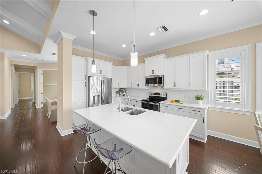 6553 Dominica DR 202