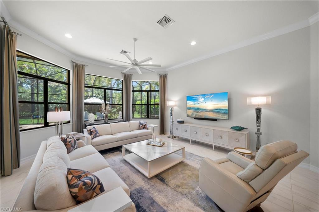 6449 Costa CIR