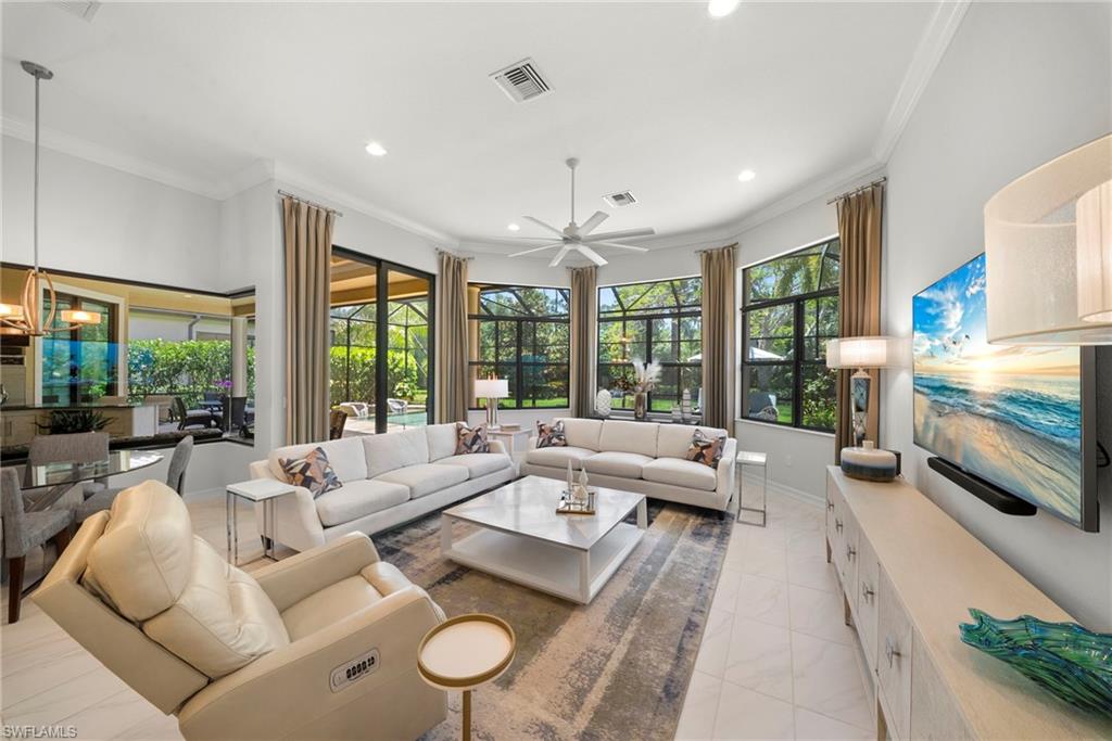 6449 Costa CIR