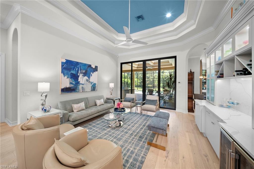 6449 Costa CIR