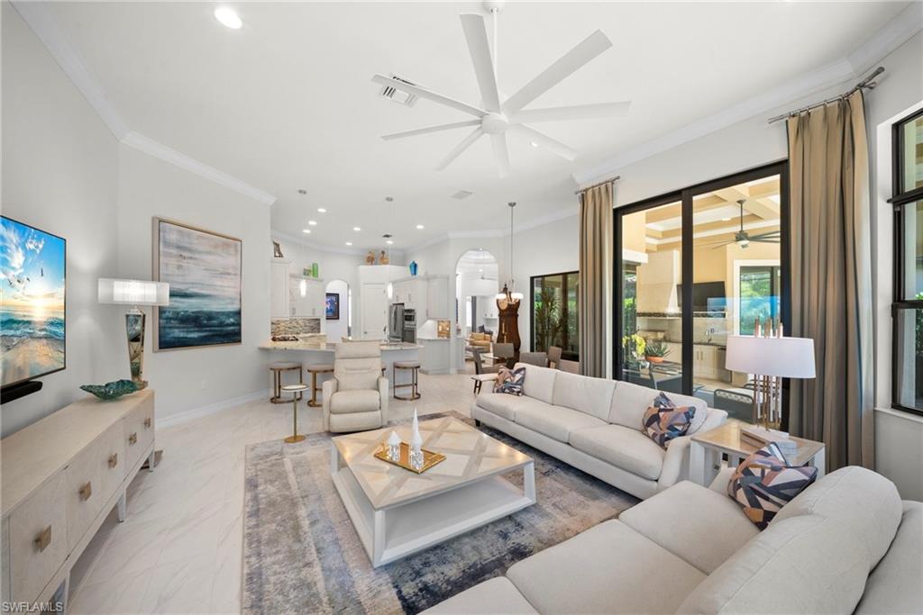 6449 Costa CIR