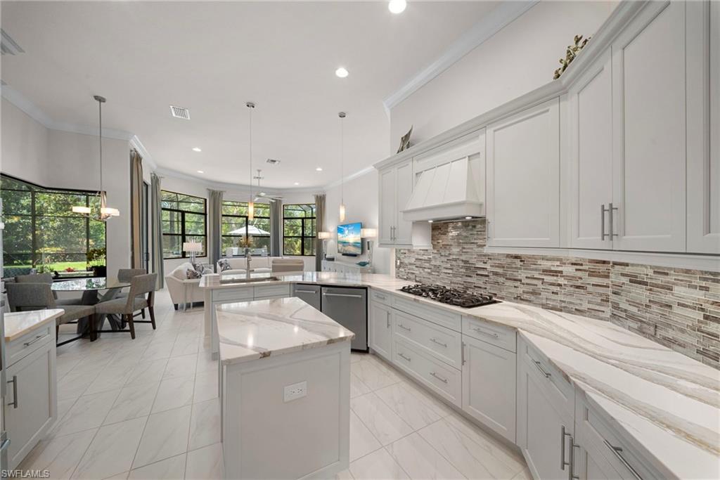 6449 Costa CIR