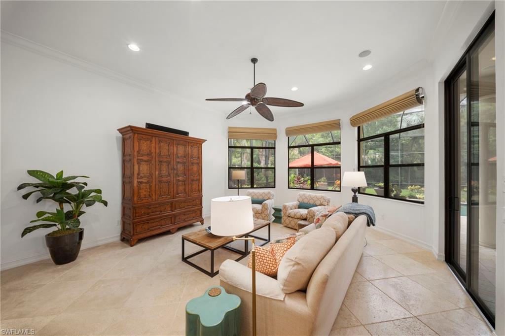6477 Costa CIR