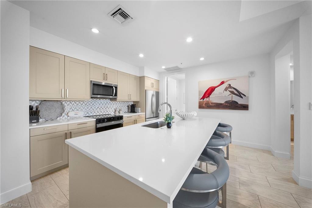 1111 Central AVE 217