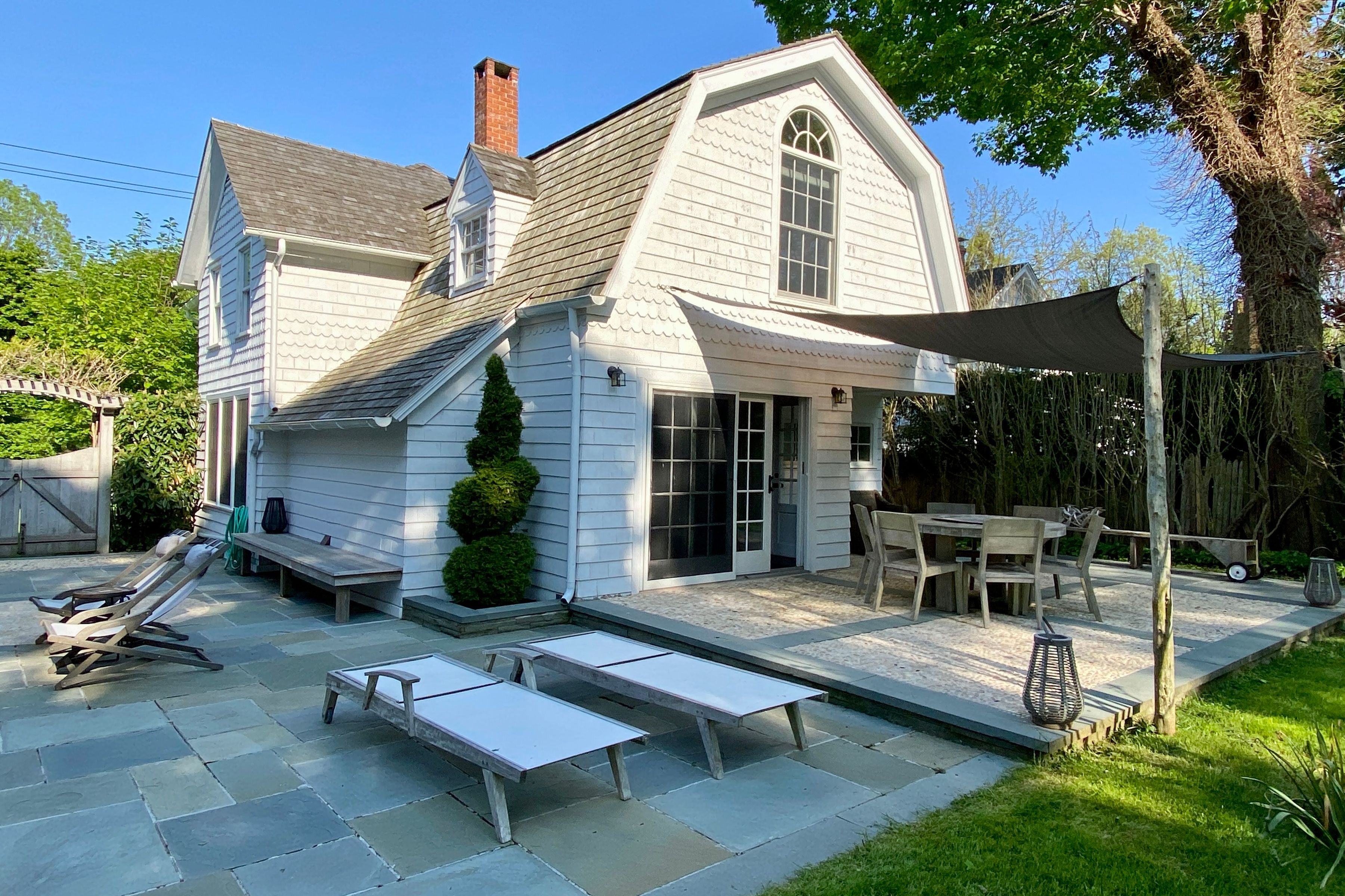 135 Little Plains & 140 Meeting House Lane